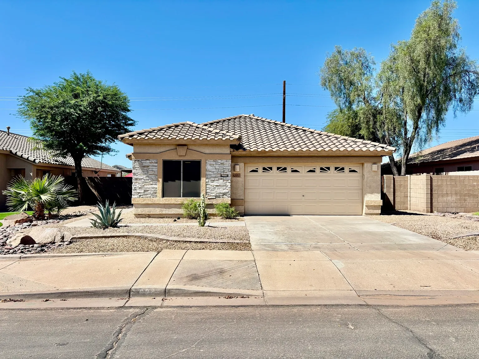 624 South 108th Place - 1 — Photo 1