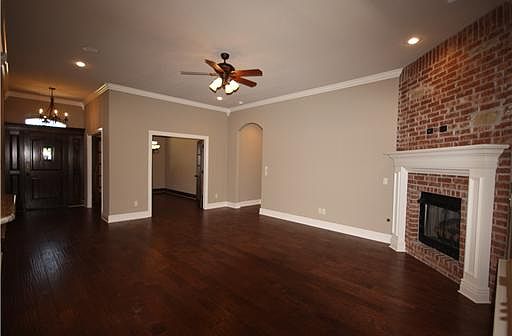 2nd image of 3750 Belfast Pl