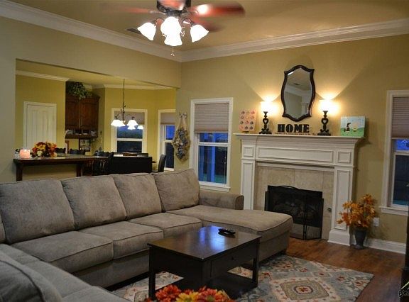 5th image of 815 Keble Ln