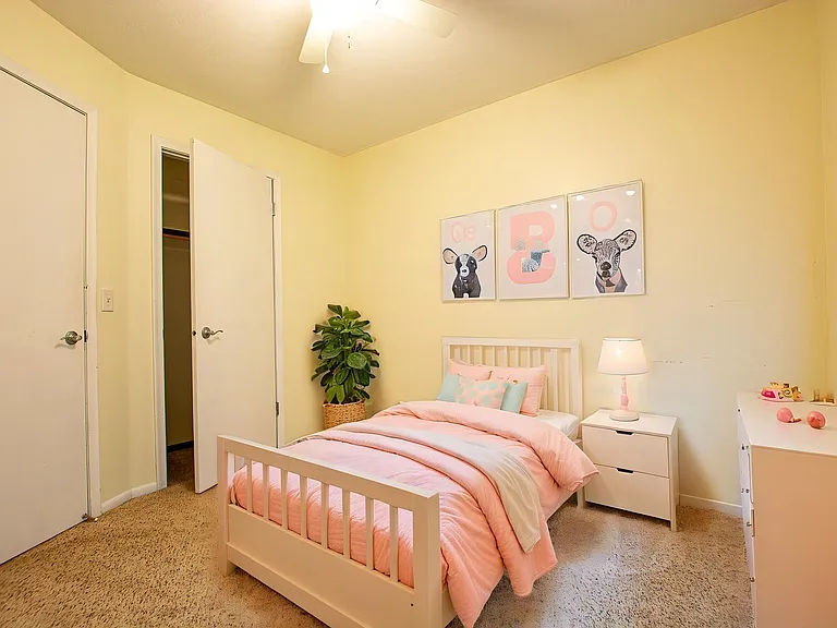 11106 V St — Photo 10