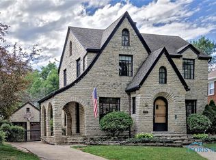 2537 Cheltenham Rd, Toledo, OH 43606