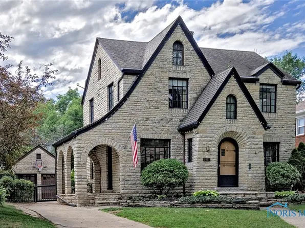 2537 Cheltenham Rd, Toledo, OH 43606