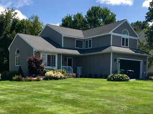 5 Dion Ln, Nashua, NH 03062