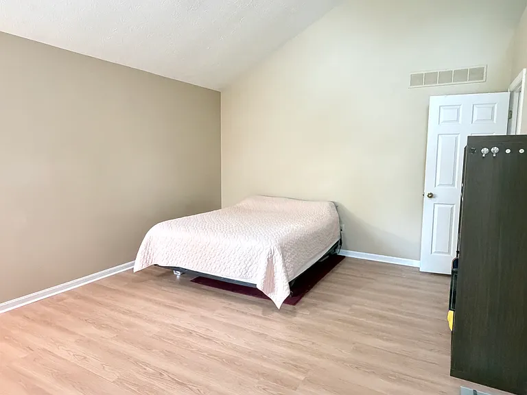 6112 Tarn Cir — Photo 24