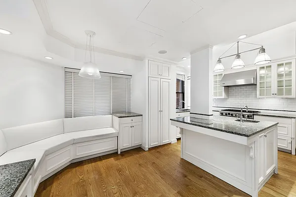 Rented by Compass | media 16