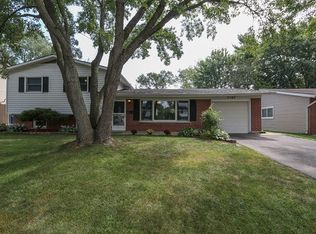 7167 Orchard Ln, Hanover Park, IL 60133