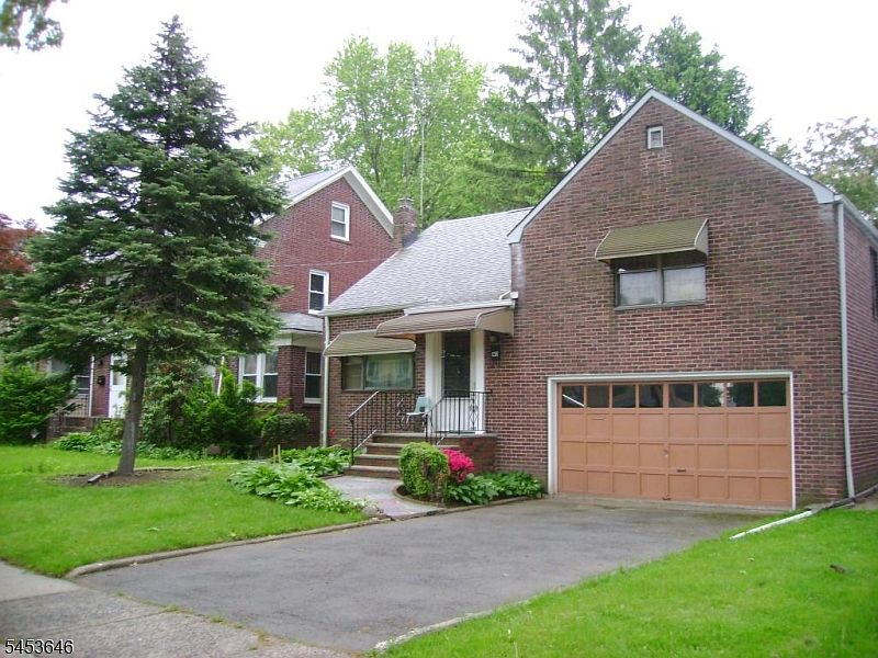 1st image of 40 RIDGEWOOD AVE