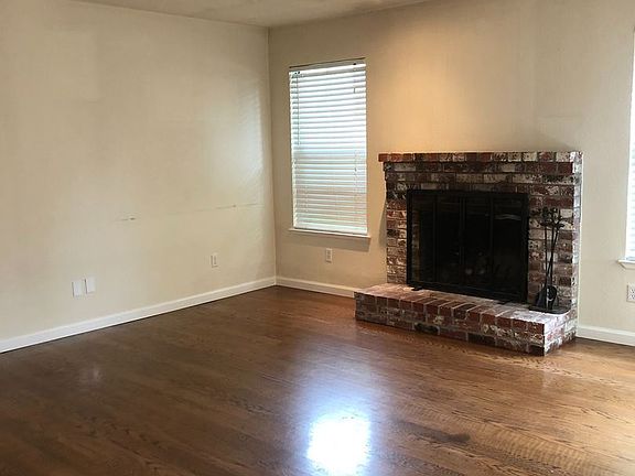 5th image of 7861 Rush River Dr