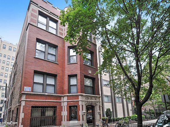 2nd image of 2833 N Cambridge Ave #1BX