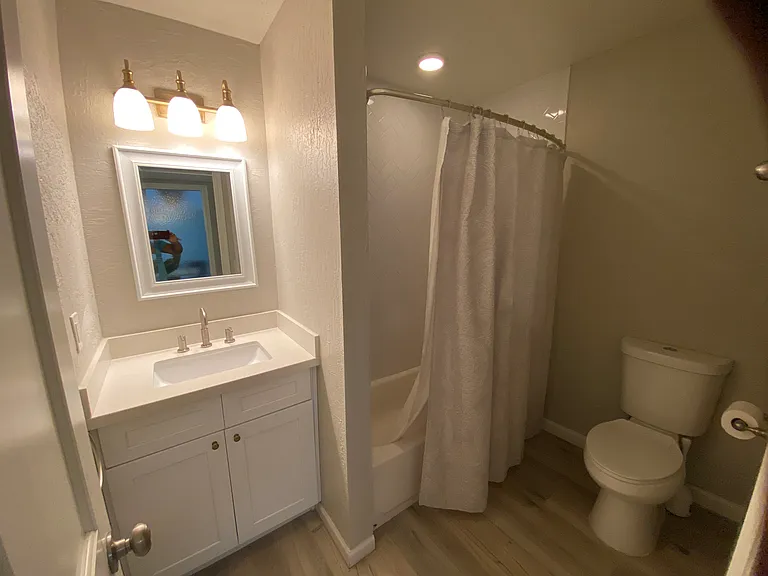 2081 E Alameda Dr — Photo 31