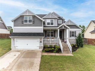 1004 Chancery Ln, Cave Springs, AR 72718