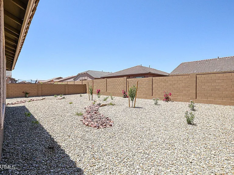 16554 W Questa Dr — Photo 39