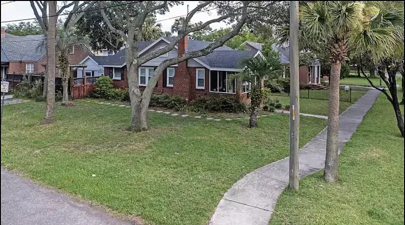 3 bed, 1176 sqft, $2,700 — Photo 3