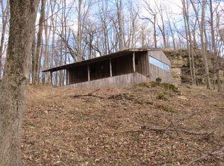 2950 278th St, Hopkinton, IA 52237