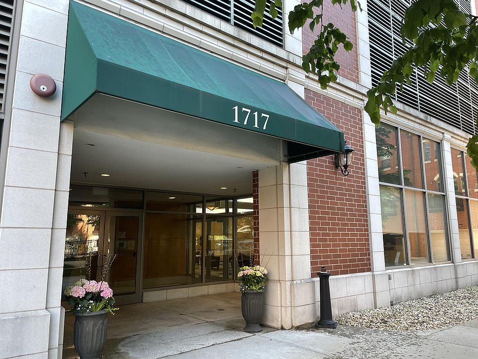 1st image of 1717 S Prairie Ave APT 1307