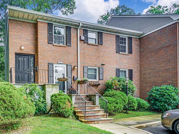 5th image of 697 N Lake Dr #2000