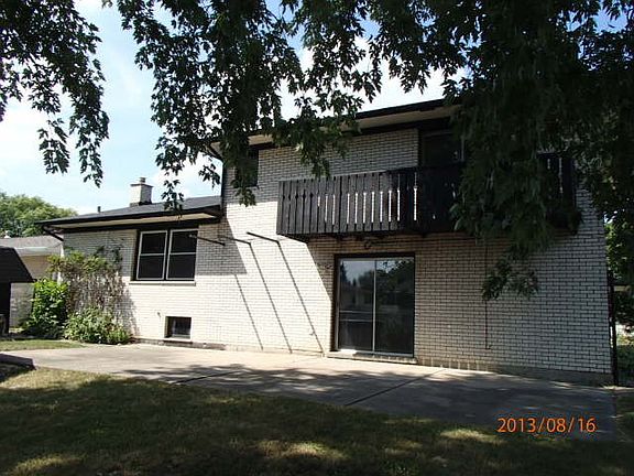 2nd image of 15333 Orchard Ln