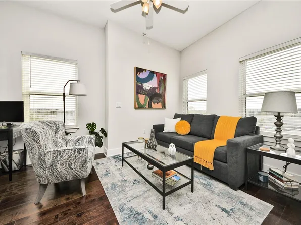 1011 Studemont St Ste 302, Houston, TX 77007