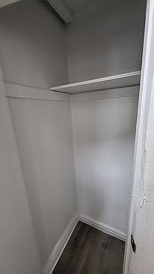 3rd image of 325 E 21st St #B1b