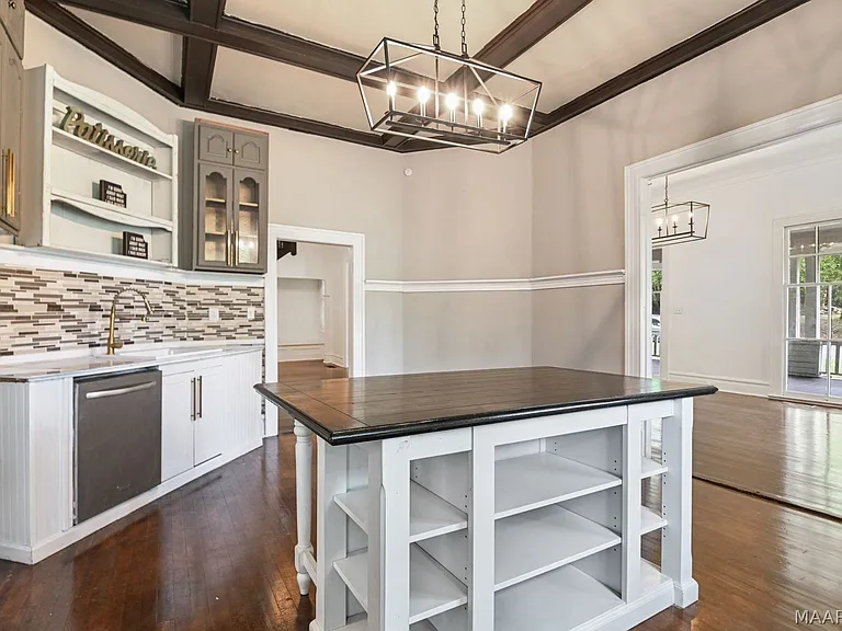 264 E Fairview Ave — Photo 13
