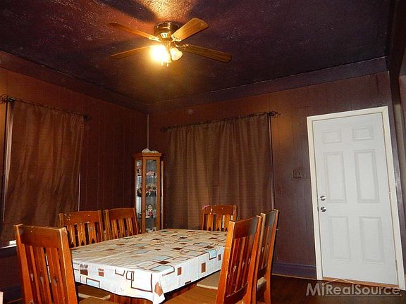 4th image of 254 North Ave