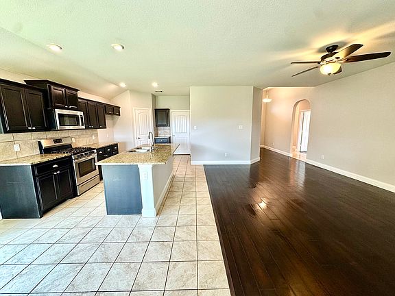 5th image of 8428 Artesian Springs Dr