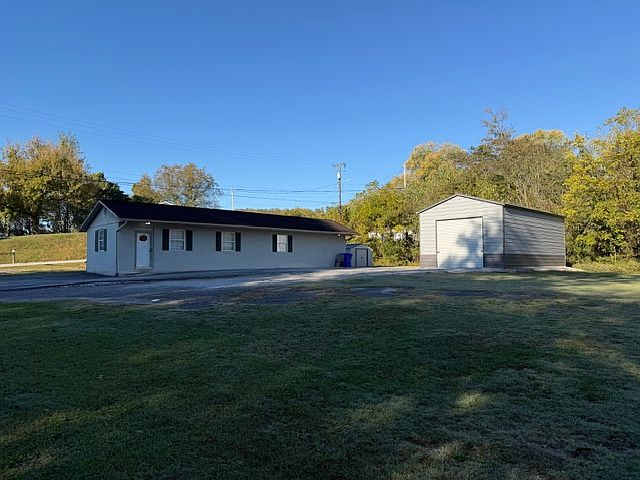 1st image of 1003 Old Roane St