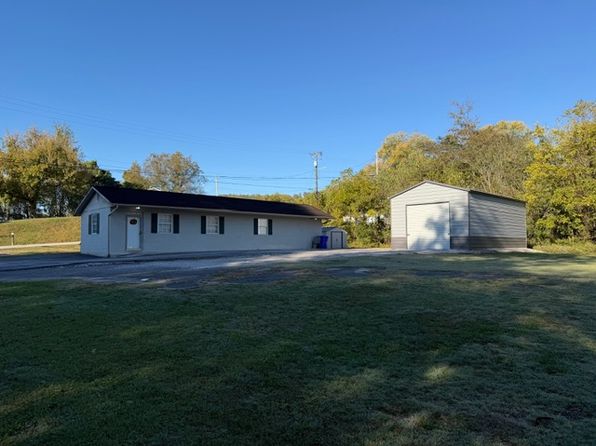 1003 Old Roane St