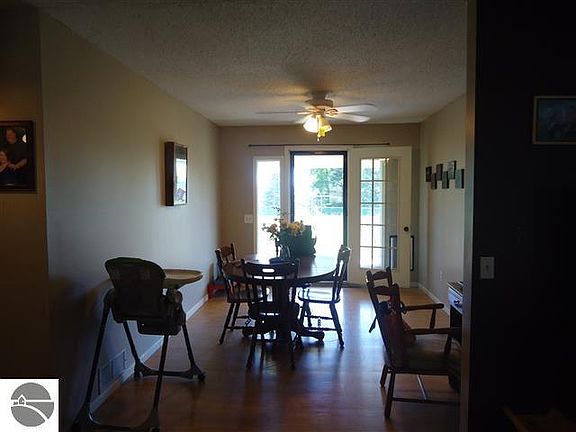 4th image of 11777 Chaney Dr