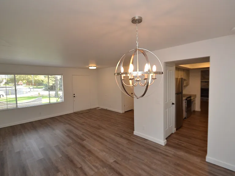 1903 & 1905 S Granduer Dr — Photo 11