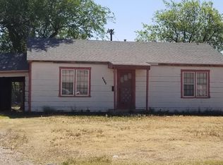 1402 Joliet St, Plainview, TX 79072