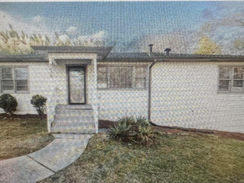 2nd image of 1038 Alma Ave