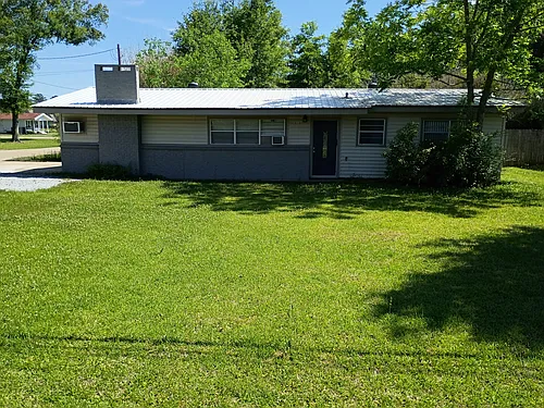 310 Old Covington Hwy Photo 1