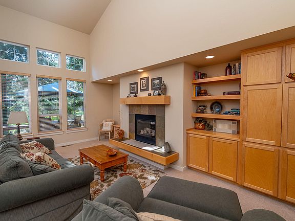 5th image of 60536 Elkai Woods Dr