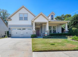 2 Ravencrest Ct, Simpsonville, SC 29680