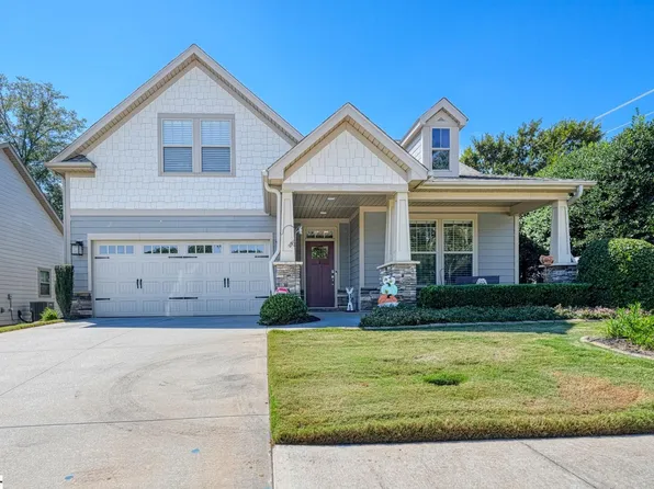 2 Ravencrest Ct, Simpsonville, SC 29680