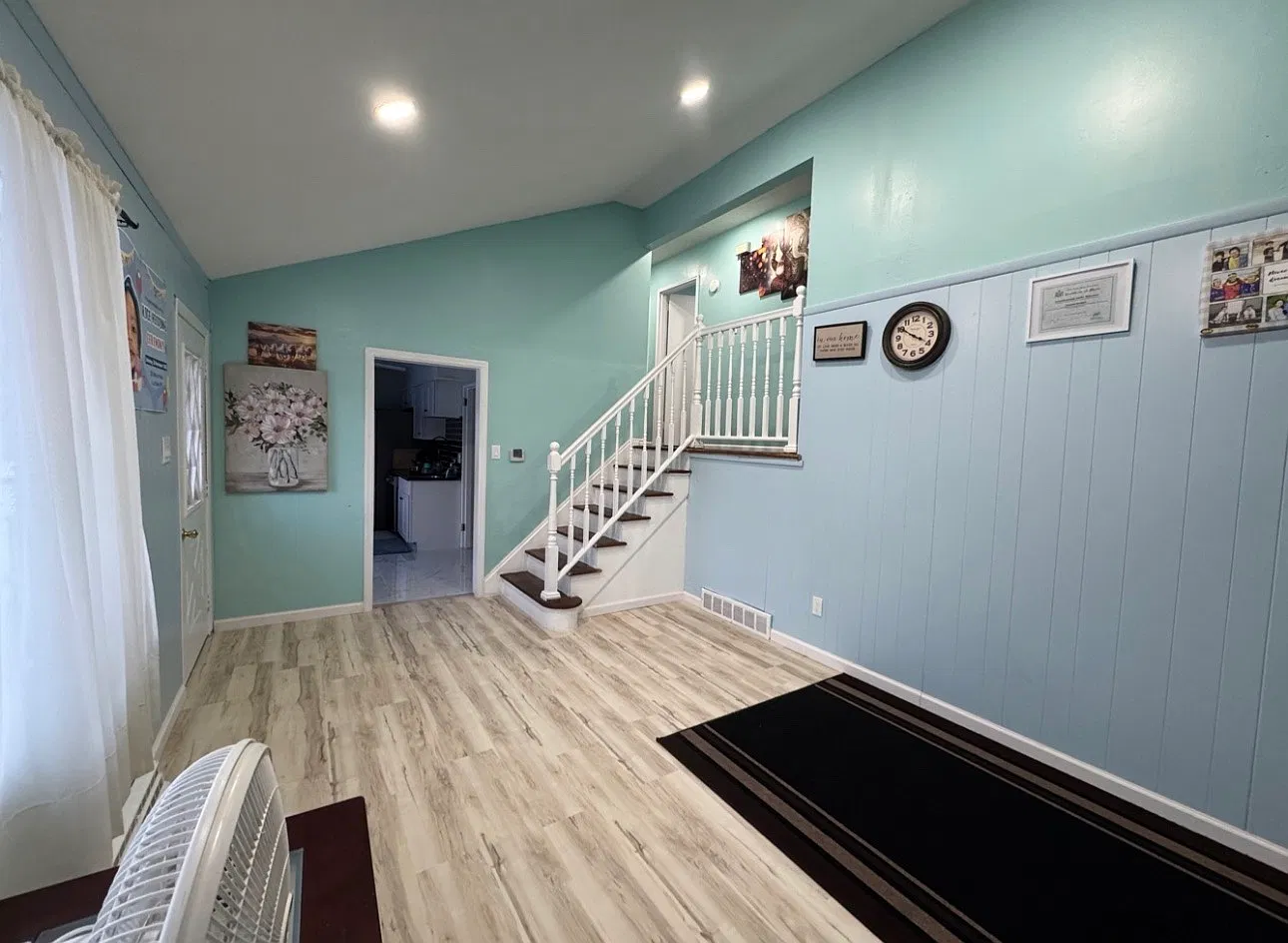 3 bed, 1.5 bath, 1540 sqft, $2,600 — Photo 4