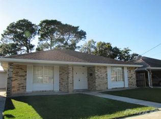 4824 Tartan Dr, Metairie, LA 70003