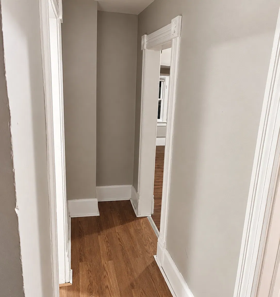 456 Walnut Ave, Upper Level, Elgin, IL 60123 — Photo 2