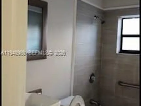 2901 NW 7th Ct, Pompano Beach, FL 33311