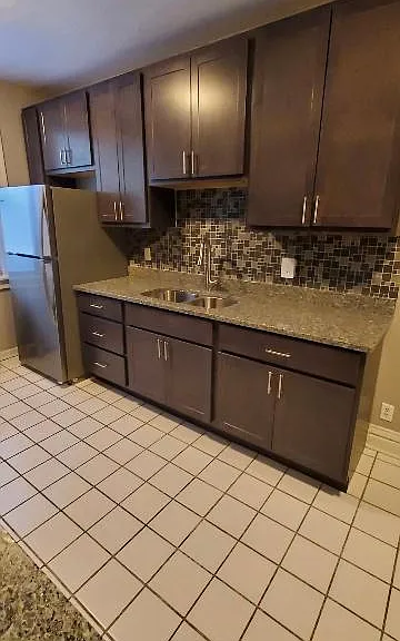327 N Taylor Ave #107 — Photo 1