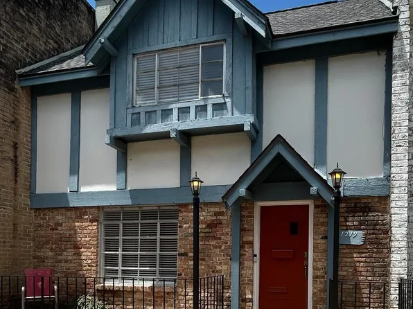 1219 Saxony Ln, Houston, TX 77058