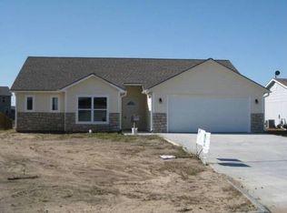 2713 Brookpointe Cir, Manhattan, KS 66502