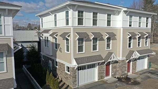 1st image of 11 Hines Way #0