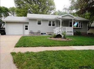 640 N 12th St, Arlington, NE 68002