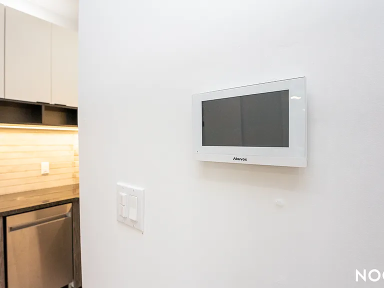 491 Evergreen Ave #3B — Photo 7