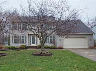 6901 Cherry Blossom Dr, Mentor, OH 44060