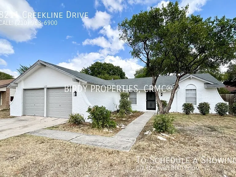 8211 Creekline Dr — Photo 33