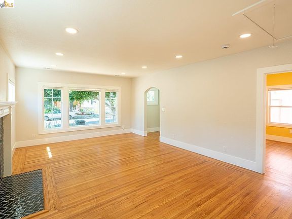 3rd image of 265 Garcia Ave