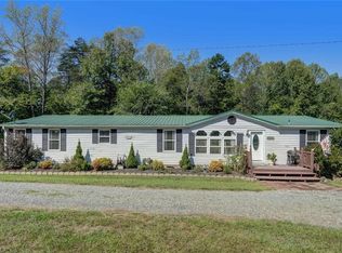 1166 Wagon Wheel Rd, Reidsville, NC 27320